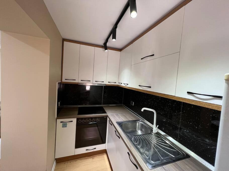 Apartamento Leti Kavaja St