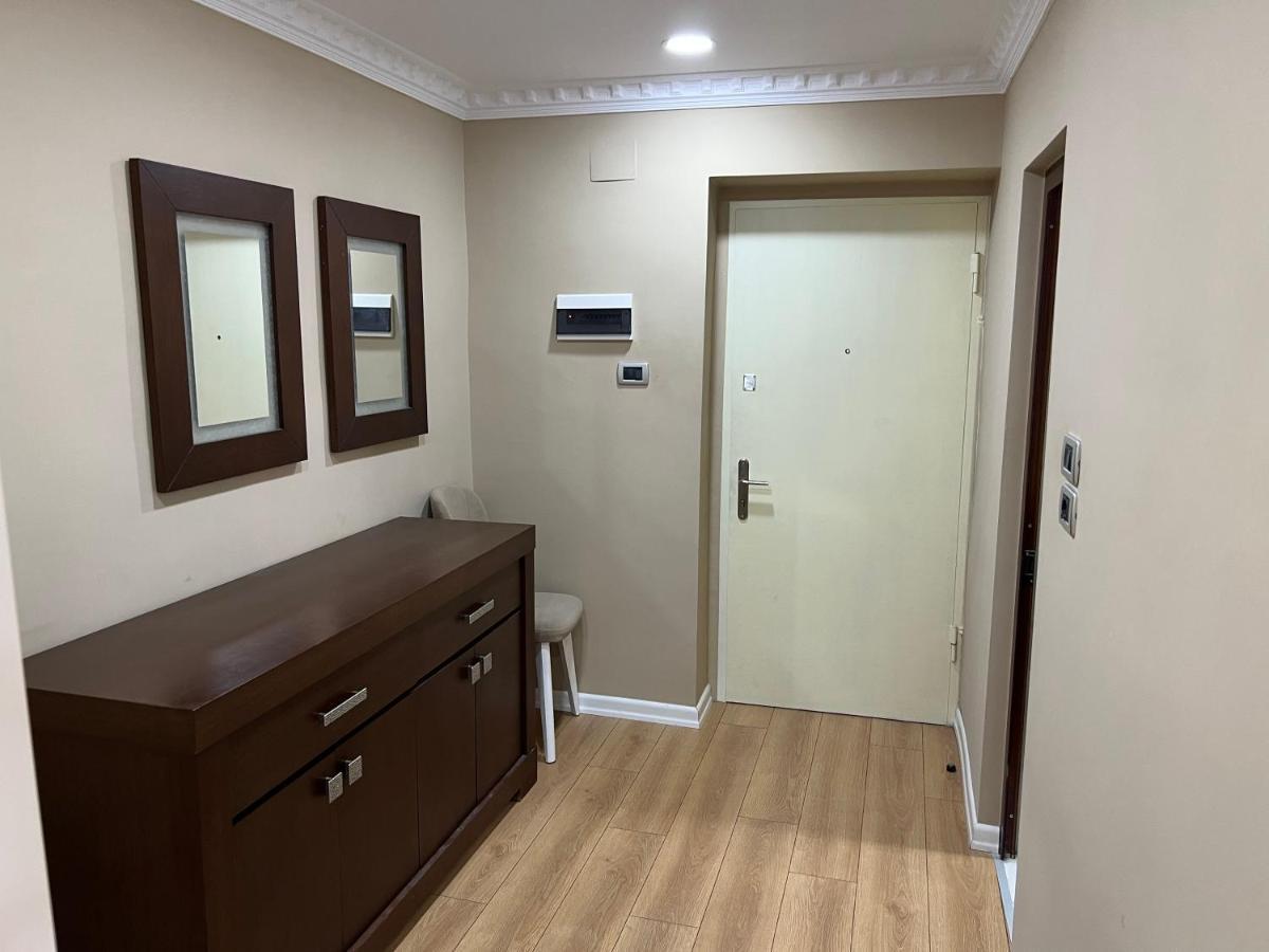 Leti Kavaja St Apartamento *