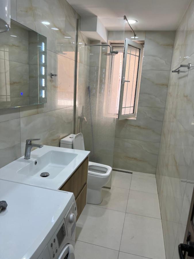 Leti Kavaja St Apartamento